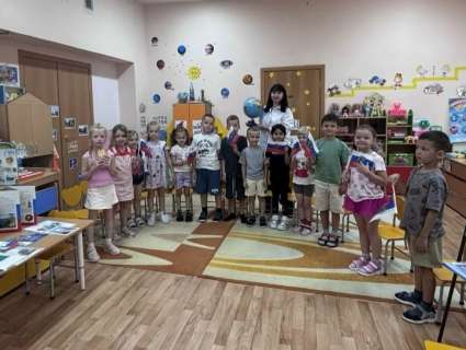 Россия в сердце каждого ребёнка: занятие в группе «Семицветики»! 