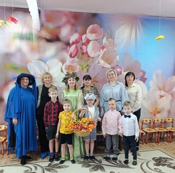 Весна расцветает в "Улыбке"